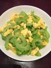 家常菜苦瓜炒蛋
