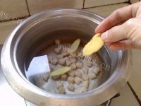 美味的菠菜猪肝汤做法图解5)