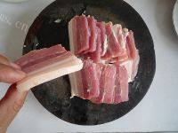 口感丰厚的土豆粉蒸肉做法图解3)