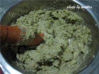 简易蚕豆火腿球做法图解4)
