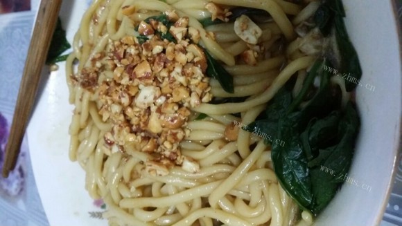 垂涎欲滴的油泼面