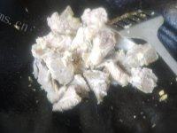 美味的排骨烧冬瓜做法图解4)