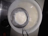 美味的核桃豆浆做法图解5)