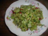 家常菜素炒芹菜