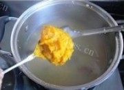 美味早餐小米南瓜红枣粥做法图解7)
