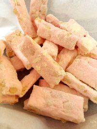 美味微波炉牛轧糖做法图解6)