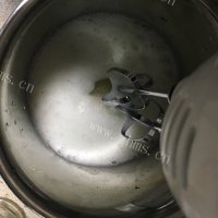 自制6寸戚风蛋糕做法图解5)