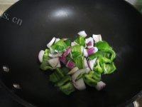 家常菜黑胡椒牛肉做法图解2)