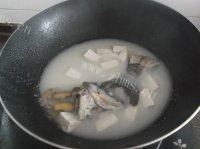 美美厨房之鱼头豆腐汤做法图解9)