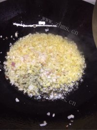 香爽的土豆大肉水饺做法图解4)