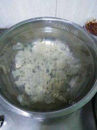 美味的银耳汤做法图解1)