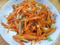 胡萝卜丝炒肉自制