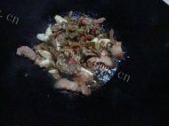 简单的酸豆角炒肉做法图解8)