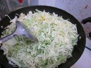 洋白菜炒西红柿做法图解4)