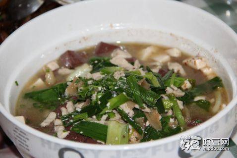 猪血滚豆腐