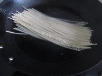 懒人版酱油炒面做法图解3)