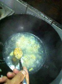 美味海胆汤做法图解6)