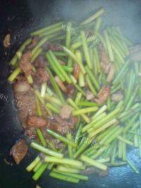 家常菜蒜苗炒肉片