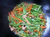 美美厨房之豆角炒肉