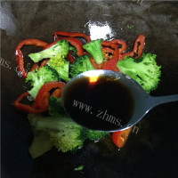 可口的家常烤草鱼做法图解12)
