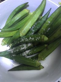 好吃的清蒸秋葵做法图解1)
