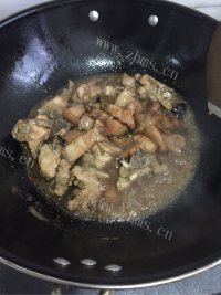 家常菜红烧五花肉做法图解8)