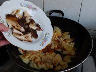 「DIY美食」青椒土豆片做法图解6)