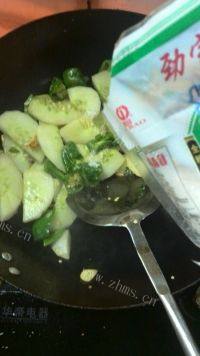 家常菜炒黄瓜
