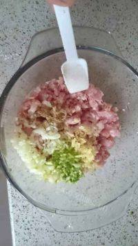 美味的炸茄盒做法图解5)