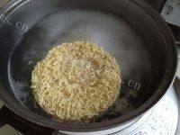 自己做的鸡蛋泡面做法图解1)