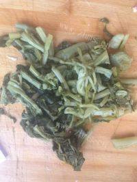 口感极佳的香辣酸菜肉片做法图解4)