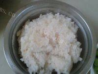 家常毛豆肉末炒饭做法图解2)
