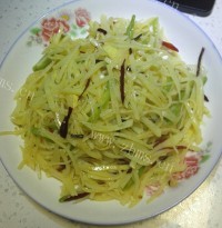 家常菜酸辣土豆丝