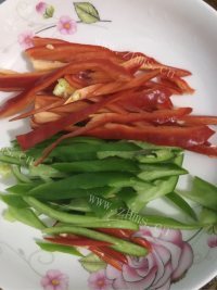 家常菜清炒莲藕做法图解3)