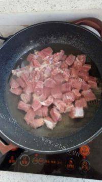 美味的萝卜牛肉汤做法图解1)