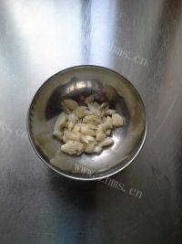 鲜美的蒜蓉茼蒿做法图解2)