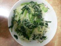 迷人的菠菜拌粉丝