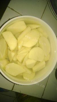 家常菜红烧肉烧土豆做法图解7)
