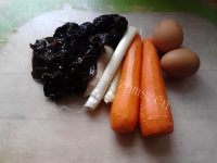 美味的胡萝卜木耳素蒸饺做法图解1)