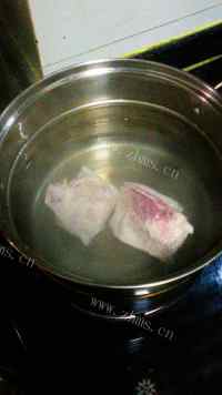家常菜炒回锅肉做法图解2)