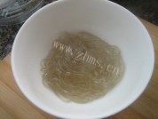 白菜粉条肉做法图解3)