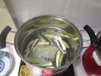 家常凉拌茄子做法图解1)