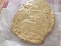 自制花生牛轧糖做法图解6)