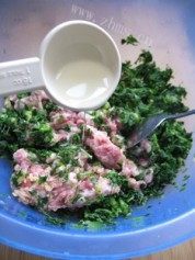 荠菜鲜肉馄饨做法图解7)
