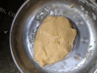 美味的炸红薯丸子做法图解3)
