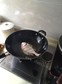 诱人的红烧鱼做法图解3)