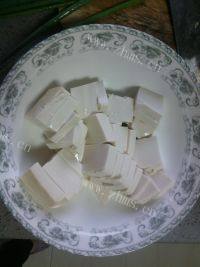 香香的鱼头豆腐汤做法图解3)