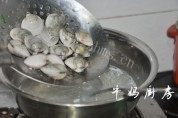 美味的海鲜粉丝煲做法图解6)