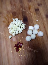 珍馐美味的清炒空心菜做法图解2)