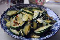 「老爸下厨」黄瓜炒肉